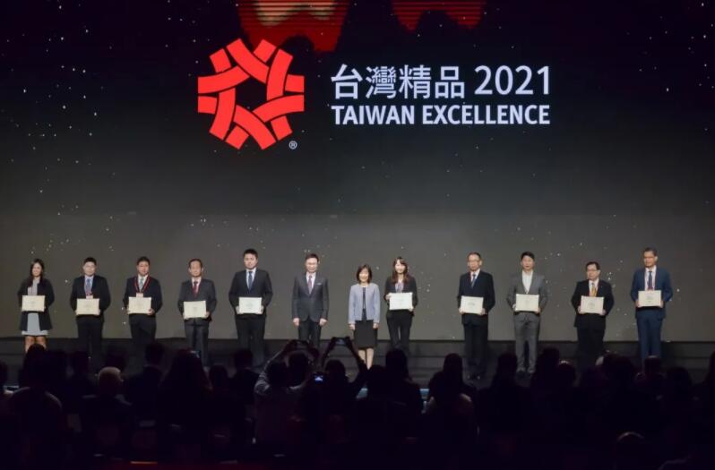 賀 ! 富強鑫FA系列-智動化高效節能注塑機獲第29屆臺灣精品獎